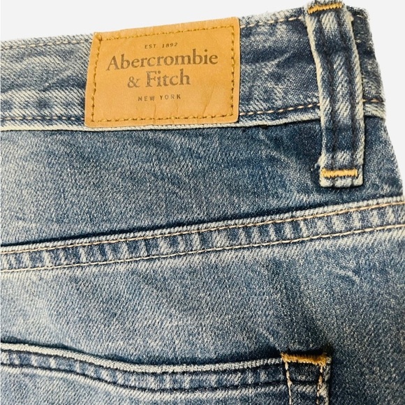 Abercrombie & Fitch NWOT signature collection highrise girlfriend jean size 27 R - Picture 5 of 10